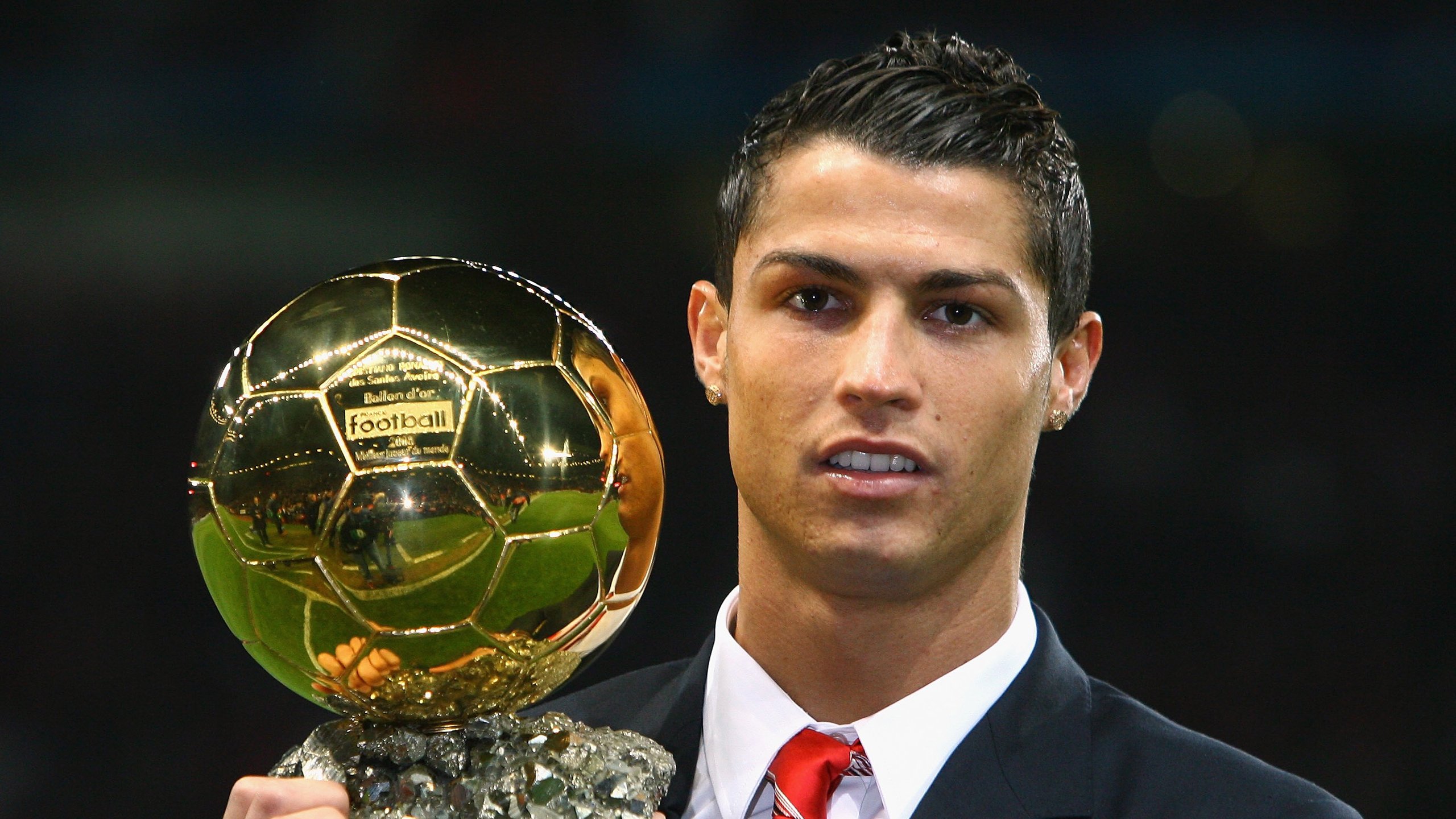 地方青训俱乐部设立公开选拔营发掘更多潜力球员，青训出名的俱乐部